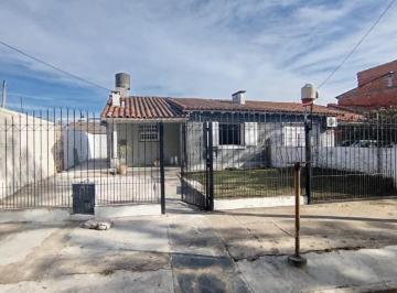 VLA-VLA-2312_2 · Casa 3 Ambientes. | El Meneo 599