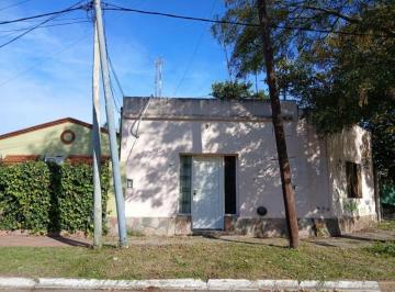 Casa de 3 ambientes, Pilar · Pilar Centro! Casa 3 Amb en Esquina, Todos Los Servicios!