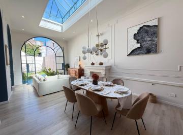Casa · 205m² · 6 Ambientes · 1 Cochera · Venta: Casa de 4 Dorm. con Cochera, Galería con Parrillero, Jardín y Pileta. Rosario, Abasto