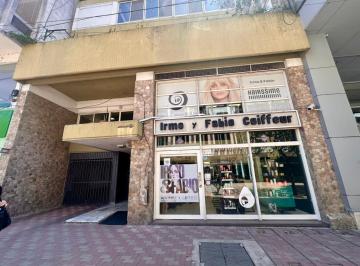 Local comercial · 197m² · 5 Ambientes · 4 Cocheras · Venta: Local Comercial Al Frente en Plena Peatonal San Martín, a m de Calle Mendoza, Rosario.