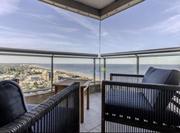 Foto1 · Moderno Penthouse con Vista Al Mar, en Playa Brava, 3 Dorm. con Parrillero y Dependencia de Se