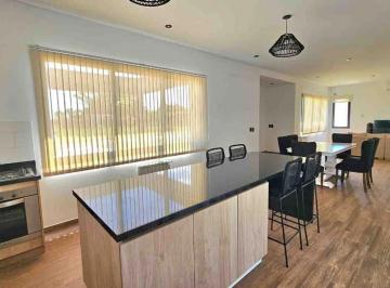 Casa · 187m² · 4 Ambientes · 4 Cocheras · Venta Casa 4 Ambientes Prados del Oeste Apto Crédito