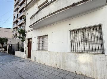 PH · 50m² · 3 Ambientes · PH en Alquiler en Lanús Oeste