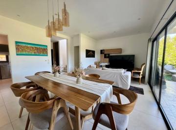 Casa de 5 ambientes, Pilar · Alquiler 3 Dorm., Playroom y Pileta en Santo Tomas Pilar