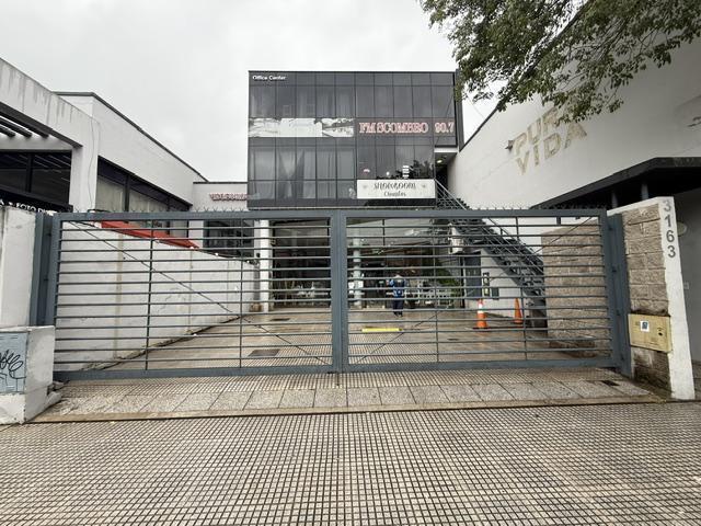 Local comercial · 250m²