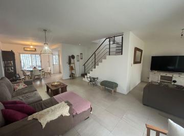 Casa · 137m² · 4 Ambientes · 2 Cocheras · Casa 4 Ambientes en San Miguel Barrio "Campos de Irigoin"