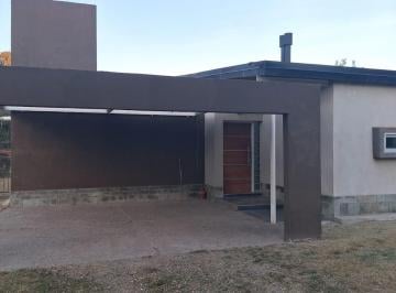 Casa · 180m² · 3 Ambientes · Casa en El Barrio Privado Los Olivos, Centenario, Neuquén
