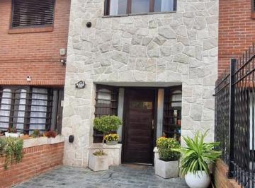 PH · 126m² · 5 Ambientes · 1 Cochera · Tríplex Cinco Ambientes. Impecable y Luminoso. Apto Credito