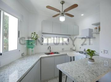 PH · 79m² · 3 Ambientes · PH en Venta en La Plata Tolosa