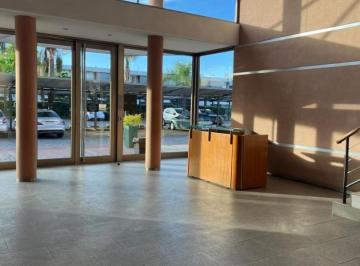 Casa · 51m² · 2 Ambientes · 1 Cochera · Apto Prof - Amplio Dos Amb. con Balcon Terraza y Cochera
