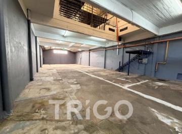 Depósito · 800m² · 8 Ambientes · Depósito con Oficinas en Alquiler 800 m² en Pesos en Caseros Autopista Acceso Oeste Av Alvear