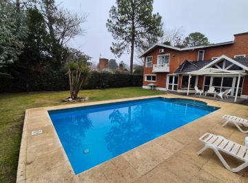 Casa · 254m² · 6 Ambientes · 7 Cocheras · Casa 5 Amb C/ Dependencia y Piscina La Martona Club de Campo