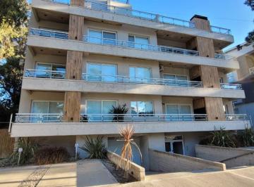 Departamento · 83m² · 2 Dormitorios · 1 Cochera · Vendo Depto Céntrico en Pinamar con Cochera y Baulera. Oportunidad!