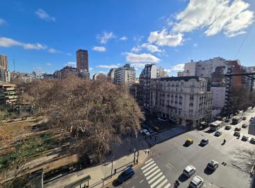 Departamento · 131m² · 5 Ambientes · Departamento en Venta con Vista Abierta a La Plaza Las Heras