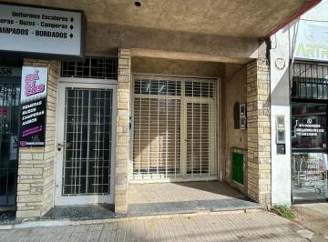 Local comercial · 67m² · 1 Ambiente · Local en Campana