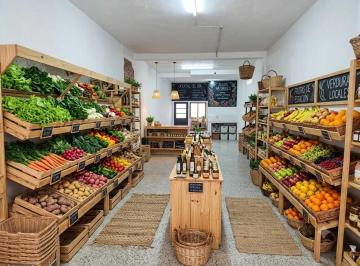 Local comercial · 67m² · 1 Ambiente · Local en Campana