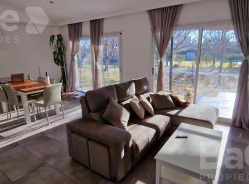 Casa · 125m² · 5 Ambientes · 2 Cocheras · Casa 2 Dorm. Barrio Sol Parana