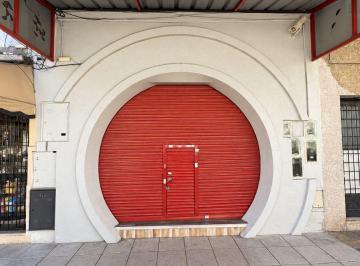 Local comercial , Avellaneda · Excelente Local Sobre Av Galicia a m de Av Santa Fe y Av Hipolito Yrigoyen.