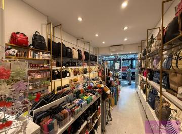 Local comercial · 60m² · Local Av Santa Fe Al 2700 m de Anchorena a 2 Cuadras de Av Pueyrredon