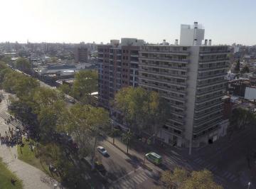 Departamento · 35m² · 2 Ambientes · 1 Cochera · Departamento en República de La Sexta