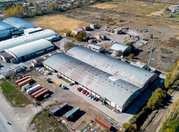 Depósito de 4 ambientes, General Roca · Galpon Deposito con Acceso a Ruta Nacional 22