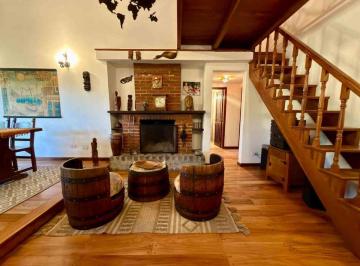 Casa · 145m² · 4 Ambientes · 1 Cochera · Casa 3 Dorm. en Venta en Ingeniero Adolfo Sourdeaux Pileta Quincho Parrilla Cochera Hogar