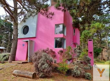 Departamento · 84m² · 3 Ambientes · Triplex en Venta - 2 Dorm. 2 Baños - 180 m² - Costa del Este