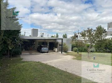 Casa · 400m² · 7 Ambientes · 2 Cocheras · Casa en Las Corzuelas