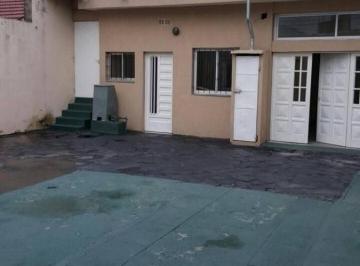 Casa · 140m² · 6 Ambientes · Casa Multifamiliar en Venta - 6 Ambientes - Ramos Mejía