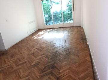 Departamento de 3 ambientes, Villa Crespo · Departamento de 3 Ambientes con Dependencia Al Frente Sobre Av Corrientes