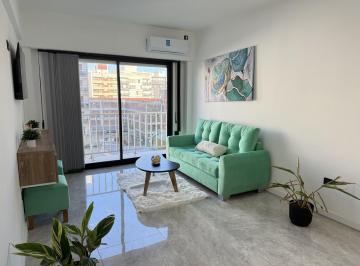 Departamento · 60m² · 3 Ambientes · Venta Tres Ambientes Reciclado a La Calle Zona Centro