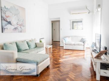 Departamento · 110m² · 3 Ambientes · Venta Flores Departamento de 3 Ambientes con Patio