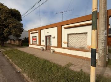 Terreno · Se Vende Terreno con Dos Casas Sobre Av Sarmiento en Rio Primero!990 Me