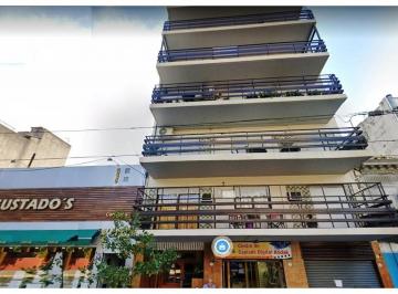 Departamento de 4 ambientes, Caballito · Venta. 4 Ambientes 90 m². Caballito. 1 ° Al Frente. 2 Baños. Luminoso. 3 Dorm.
