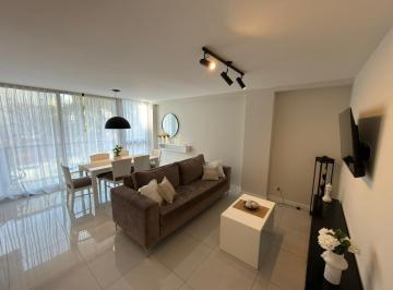 Departamento · 85m² · 3 Ambientes · Semipiso 3 Amb a La Calle con Balcon y Baulera