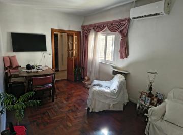 PH · 53m² · 3 Ambientes · PH 3 Amb en Coghlan - 2do Piso por Escalera - Luminoso