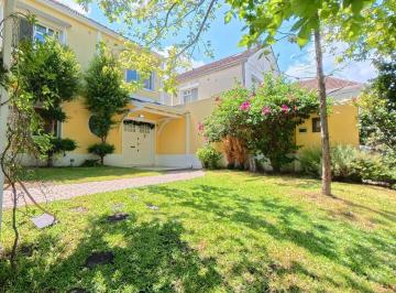 Casa · 102m² · 5 Ambientes · 3 Cocheras · Portezuelo - Casas del Sol