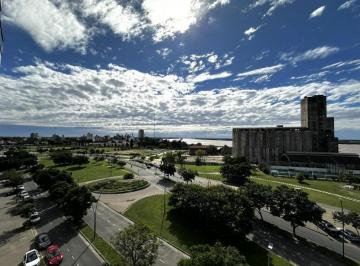 Departamento · 85m² · 3 Ambientes · 1 Cochera · Departamento Semipiso Exclusivo Al Frente en Esquina Vista Total Al Rio 2 Dorm. con Cochera Pu