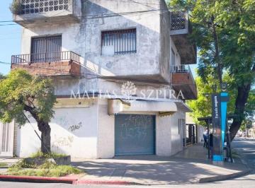 PH · 150m² · 4 Ambientes · 1 Cochera · Venta de Vivienda con Local Comercial en Morón