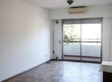 Departamento · 70m² · 3 Ambientes · Pte. Roca 1521 - Departamento Externo con Balcón