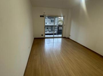 Departamento · 39m² · 2 Ambientes · Yerbal 2600 Departamento 2 Ambientes con Balcón Al Frente, Piso Alto, Flores