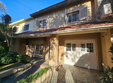 Casa · 225m² · 5 Ambientes · 2 Cocheras · Venta Casa 4 Dorm. - Cochera Jardin y Pileta