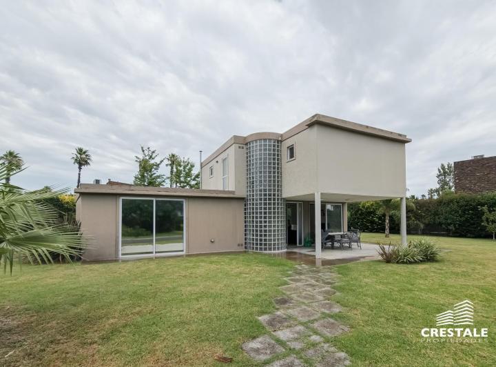 Casa · 152m² · 5 Ambientes · 2 Cocheras