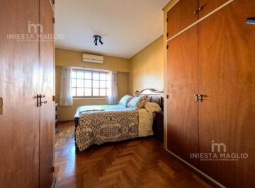 PH · 98m² · 4 Ambientes · 1 Cochera · PH 4 Ambientes con Patio y Garage