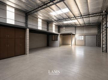 Local comercial · 450m² · Venta - Galpón de 450 m² con Oficinas - Zona Puerto
