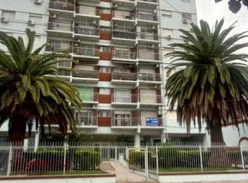 Departamento · 53m² · 3 Ambientes · 1 Cochera · Departamento en Venta en Avellaneda, G. B. a. Zona Sur, Argentina