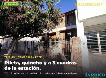 Casa · 130m² · 4 Ambientes · 1 Cochera · Triplex en Temperley Este | Pileta · Quincho · Cochera · 2 Dorm + Altillo | ¡El Combo Que Buscabas!