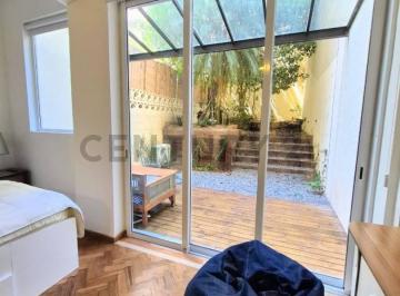Departamento · 31m² · 1 Ambiente · En Venta Monoambiente Refaccionado con Amplio Deck y Jardín Propio en Pleno Recoleta.