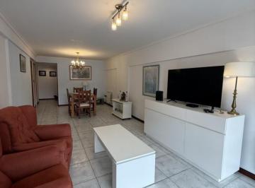 Departamento · 85m² · 3 Ambientes · 1 Cochera · Venta Hermoso Departamento Semipiso 3 Ambientes C Coche y Baulera 85 m La Perla Sobre Av Independe