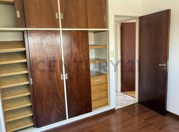 Departamento · 70m² · 3 Ambientes · 1 Cochera · Venta Departamento 3 Ambientes con Balcon - Cochera Cubierta - Apto Credito - Desocupado
